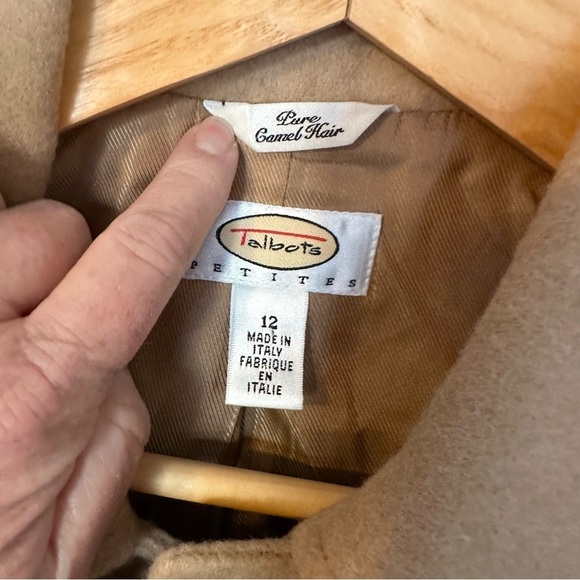 Talbots Jacket Camel Hair Blazer Toggle Closures Pockets Cropped Sz 12 - Picture 7 of 11